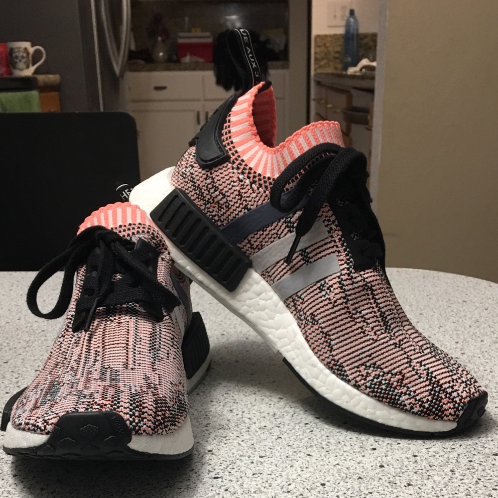 Addidas NMD R1 Sneakers
